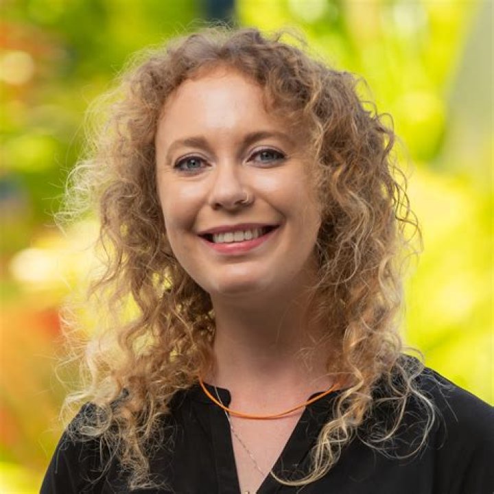 Madeleine Madden - Bio, Age, Wiki, Facts and Family