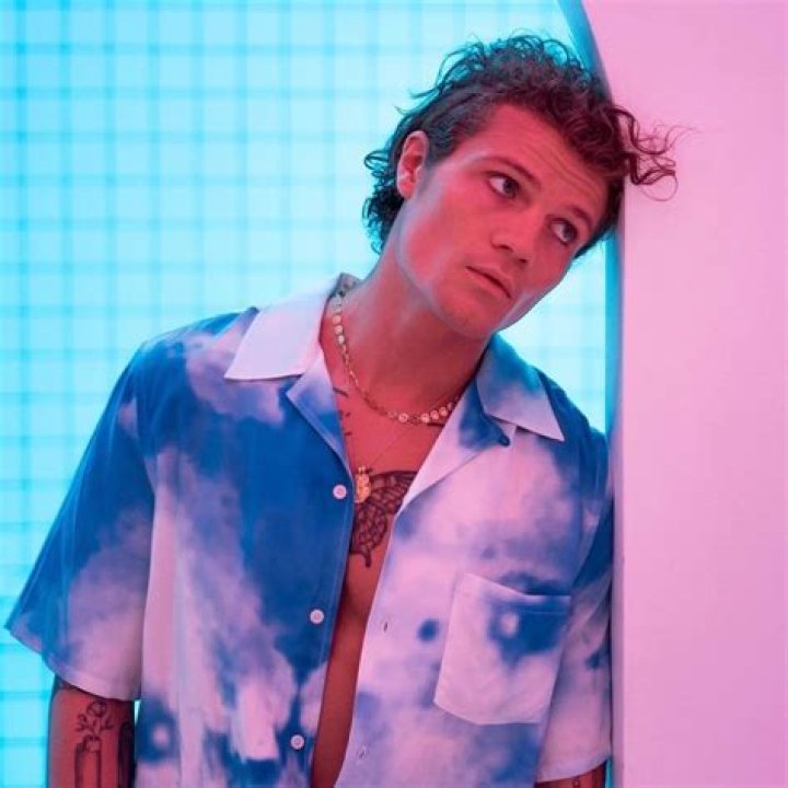 Manny Humlie : Age, Birthday, Wiki, Bio and Family, Net W...