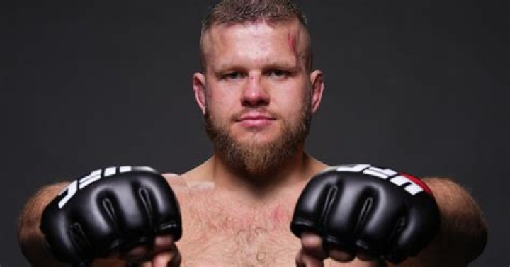 Marcin Tybura - Bio, Age, weight, height, Wiki, Facts and Family