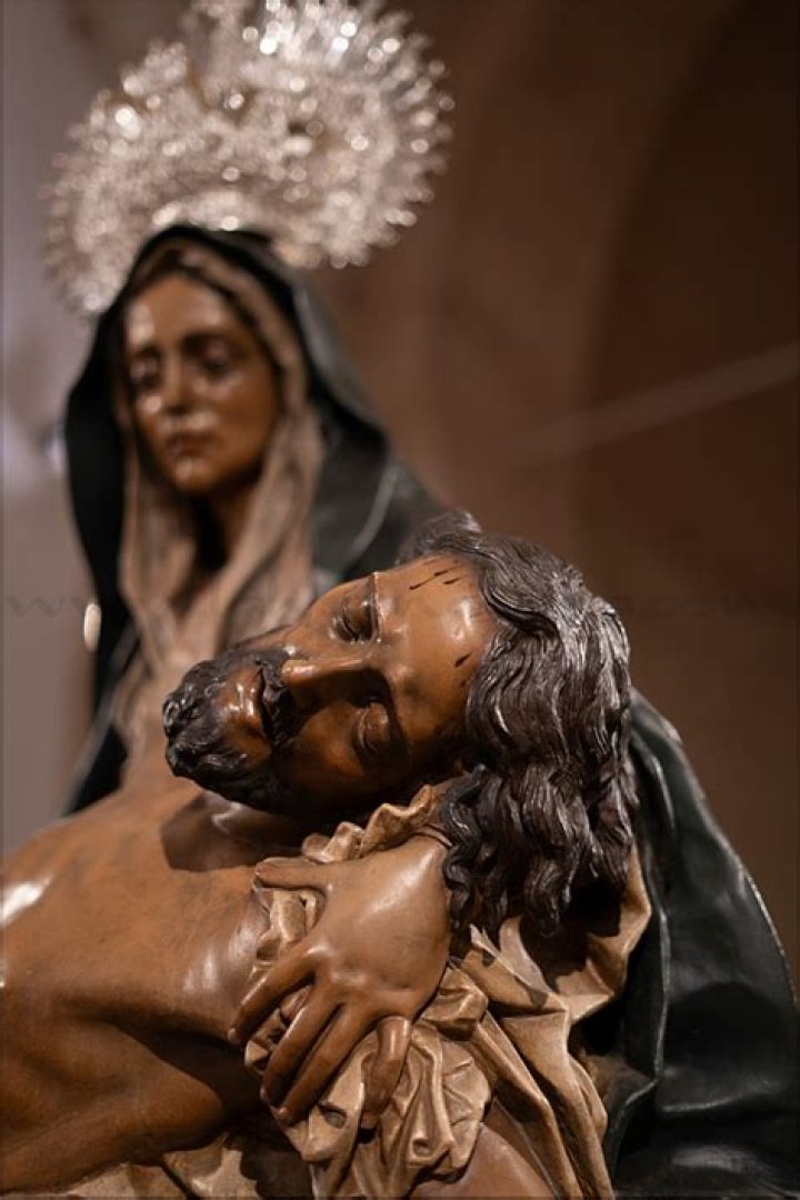 Maria Clemencia De Santos - Bio, Age, Wiki, Facts and Family