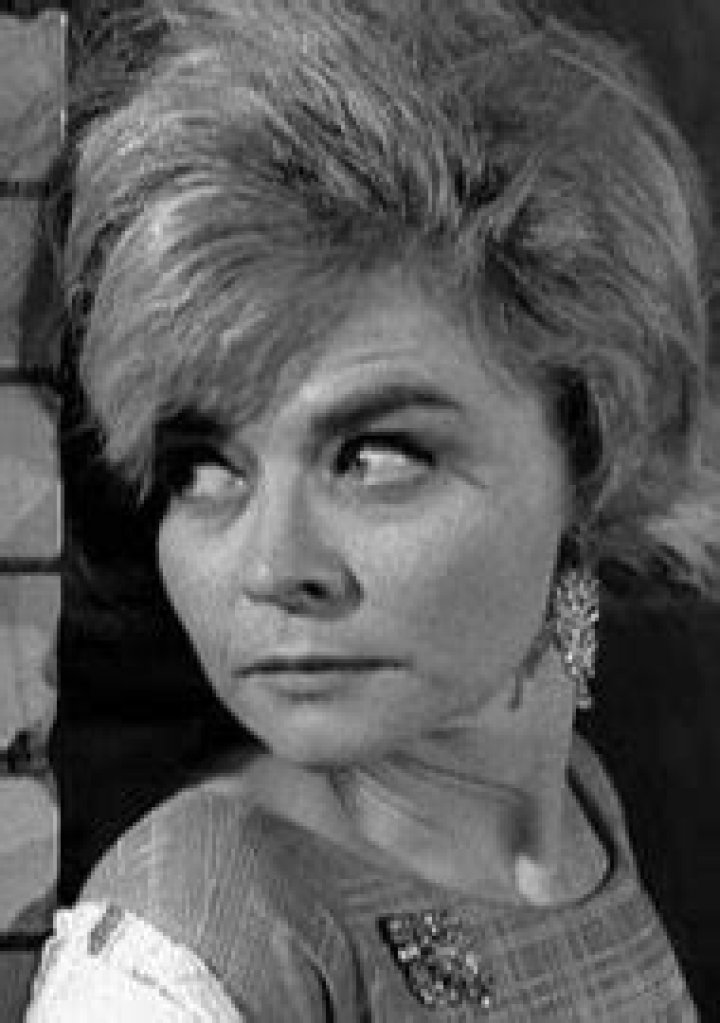 Martine Bartlett - Bio, Age, Wiki, Facts and Family