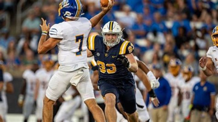 Max Evans - Bio, Age, siblings, height, Wiki, Facts and Family