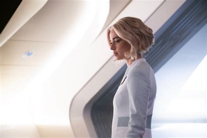 Mia Kirshner - Bio, Age, Wiki, Facts and Family