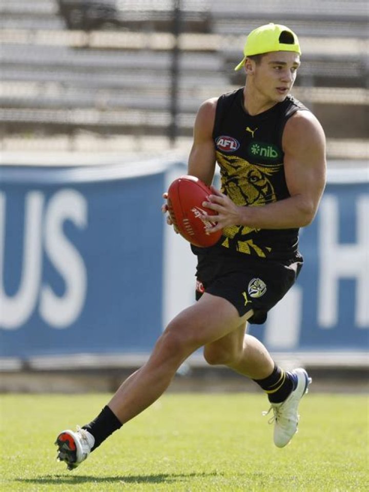 Michael Sam - Bio, Age, net worth, siblings, height, Wiki, Facts and Family