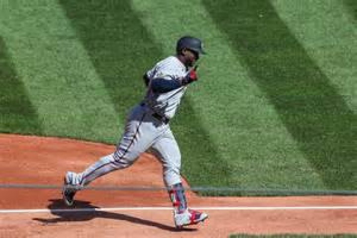 Miguel Sano - Bio, Age, height, weight, Wiki, Facts and Family