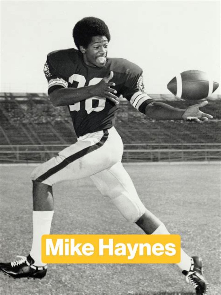 Mike Haynes - Bio, Age, weight, height, Wiki, Facts and Family