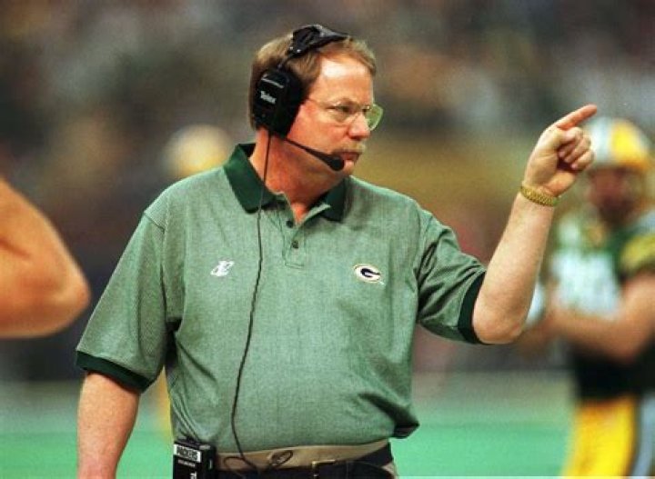 Mike Holmgren - Bio, Age, net worth, height, Wiki, Facts and Family