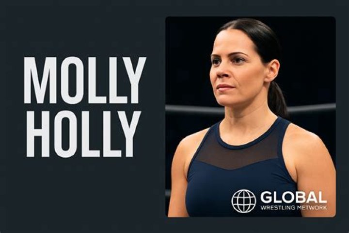 Molly Holly - Bio, Age, Wiki, Facts and Family