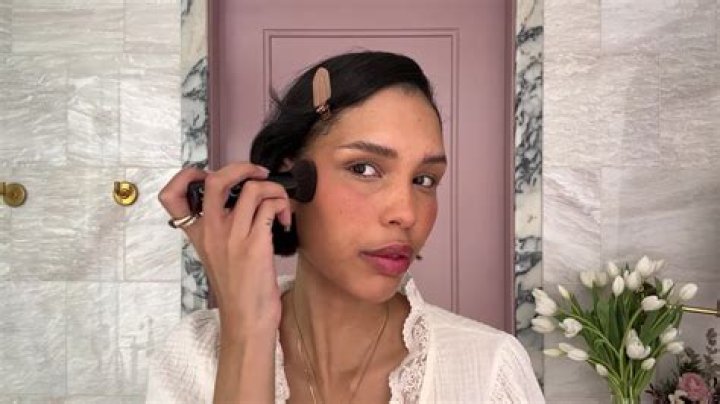 Nara Ford: Model Detailed Bio, Age, Birthday, & Height Insights and more