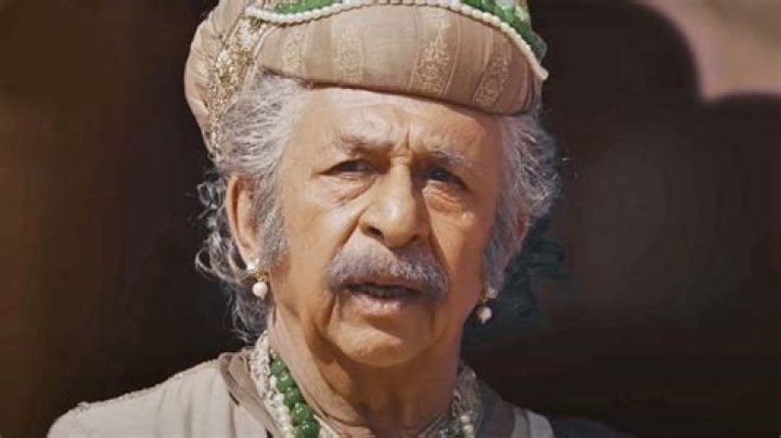 Naseeruddin Shah - Bio, Age, net worth, siblings, height, Wiki, Facts and Family