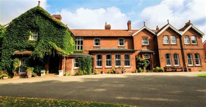 Neal Schon - Bio, Age, net worth, height, Wiki, Facts and Family