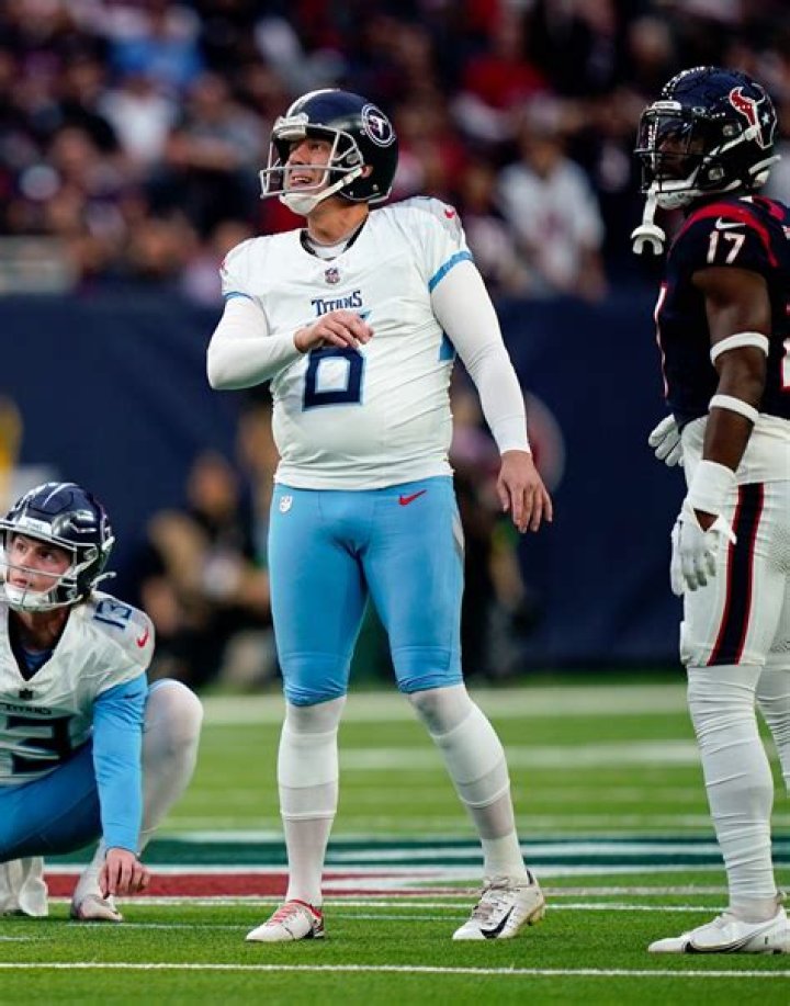 Nick Folk - Bio, Age, height, Wiki, Facts and Family