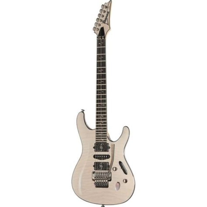 Nita Strauss - Bio, Age, Wiki, Facts and Family