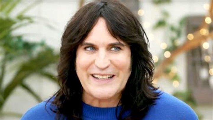Noel Fielding - Bio, Age, net worth, height, Wiki, Facts and Family