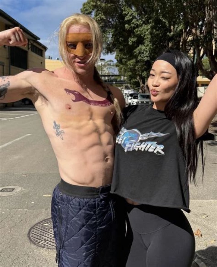 Oliver Peck - Bio, Age, net worth, Wiki, Facts and Family