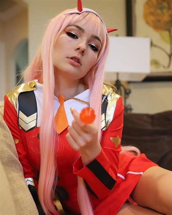 OMGCosplay - Bio, Age, Wiki, Facts and Family