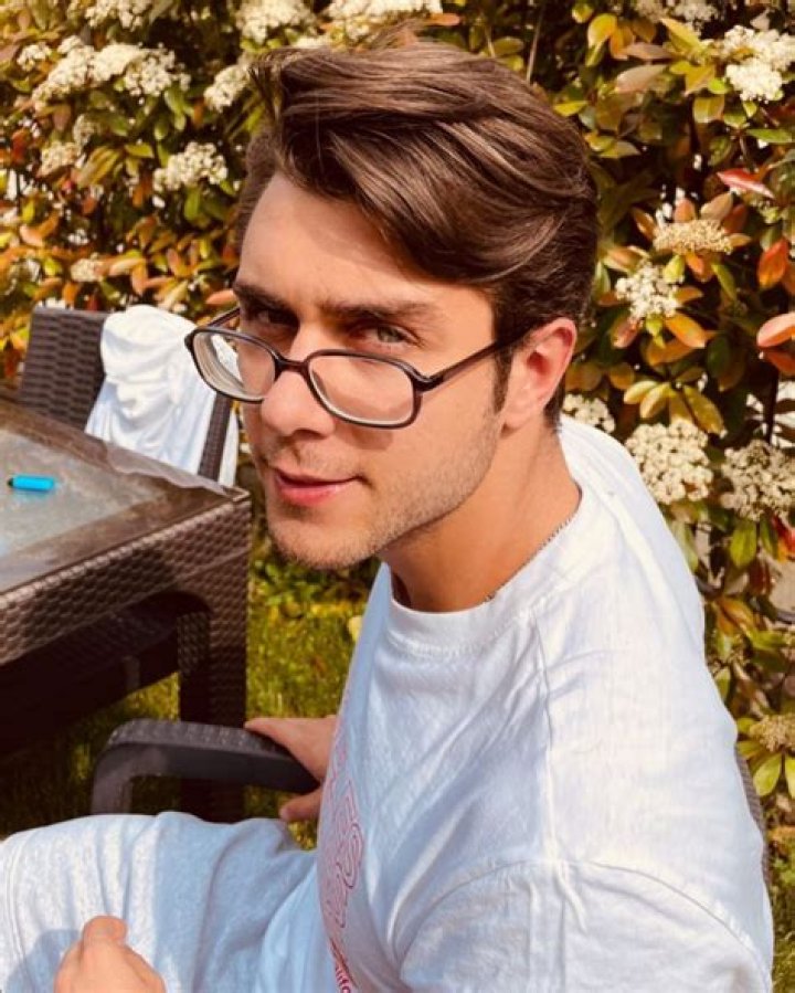 Onur Seyit Yaran (actor) - Biography, Age, Net Worth, Wikipedia, Spotify, TikTok, Facebook, Facts and Family