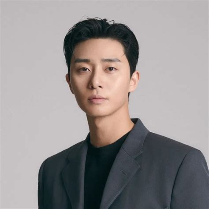 Park Seo-joon - Bio, Age, weight, height, Wiki, Facts and Family