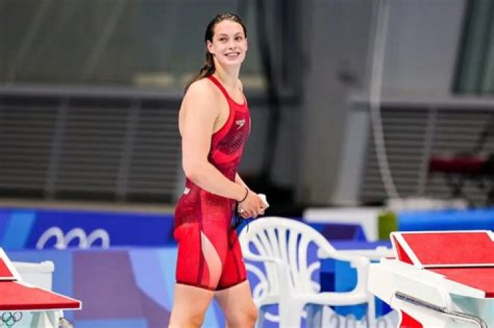 Penny Oleksiak - Bio, Age, Wiki, Facts and Family