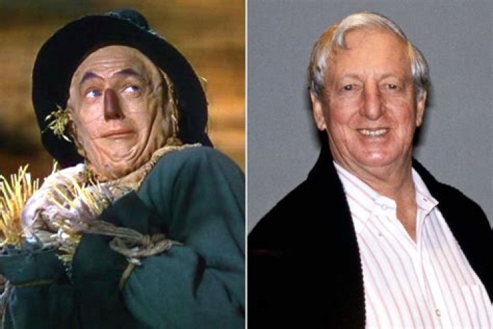 Ray Bolger - Bio, Age, height, Wiki, Facts and Family