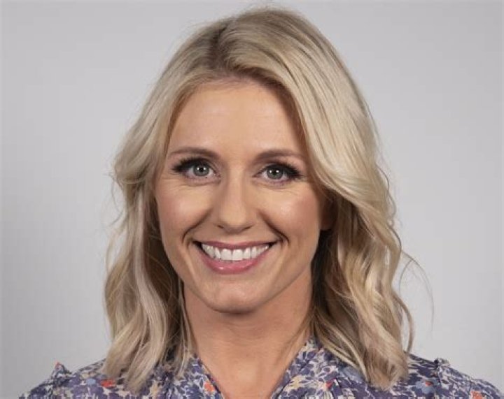 Rebecca Lowe - Bio, Age, Wiki, Facts and Family