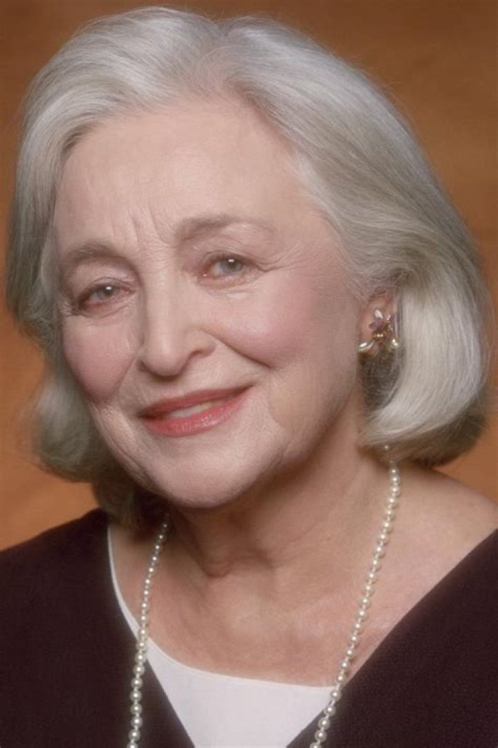 Rebecca Schull - Bio, Age, Wiki, Facts and Family