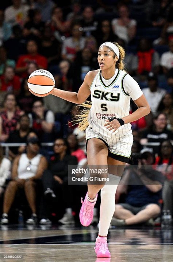 Reese Olivia Simpson - Bio, Age, Wiki, Facts and Family