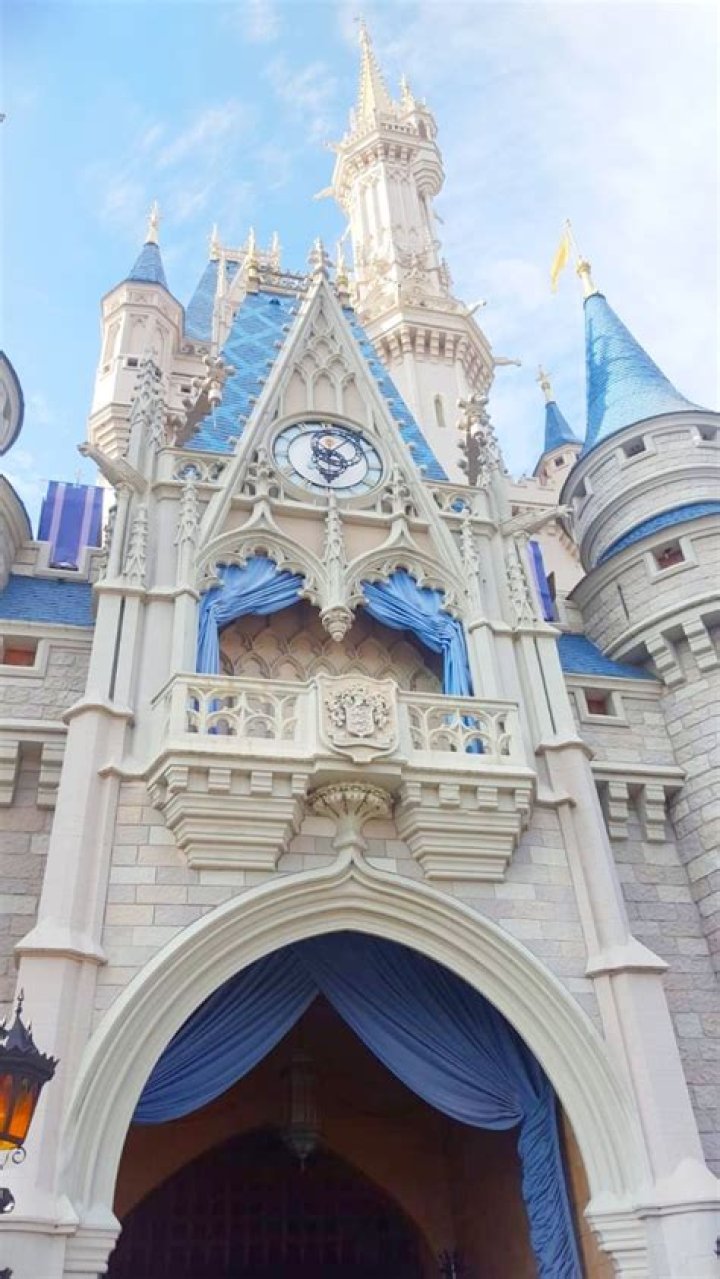 Ricardo Mendoza Castillo: Comedian Detailed Bio, Age, Birthday, & Height Insights and more