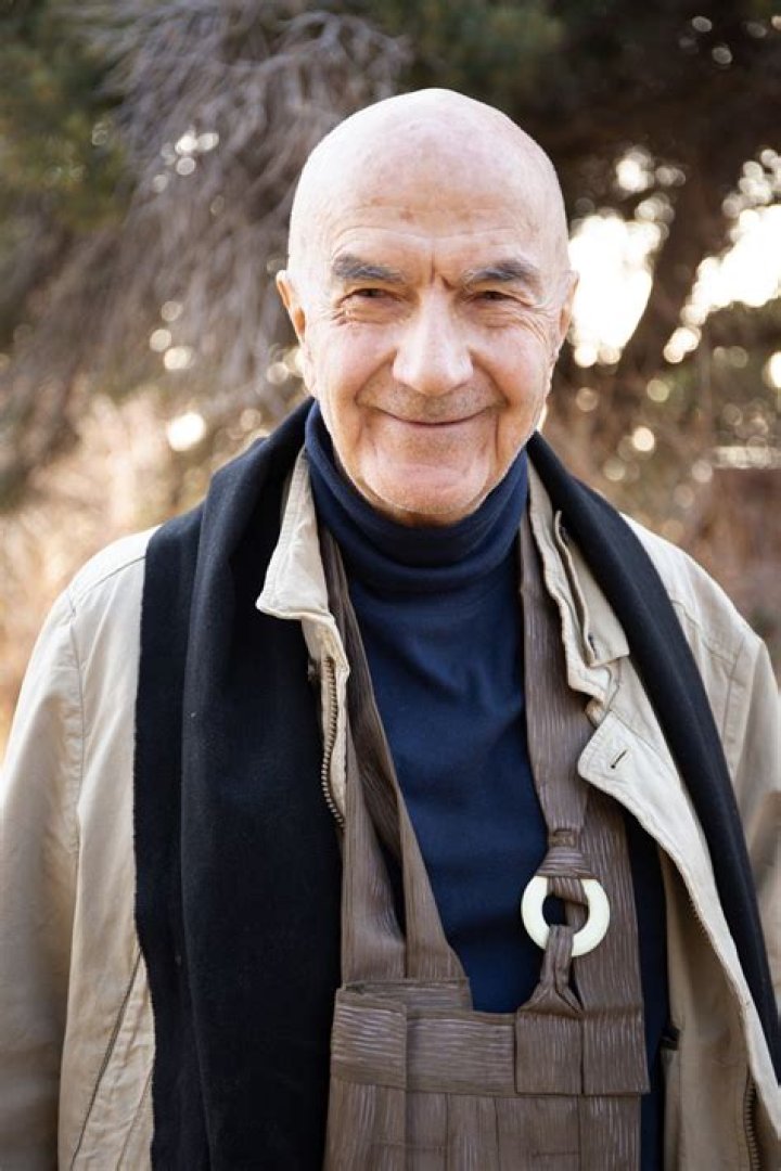 Machine Gun Kelly - Bio, Age, net worth, height, Wiki, Facts and Family