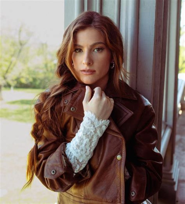 Riley Clemmons - Bio, Age, Wiki, Facts and Family