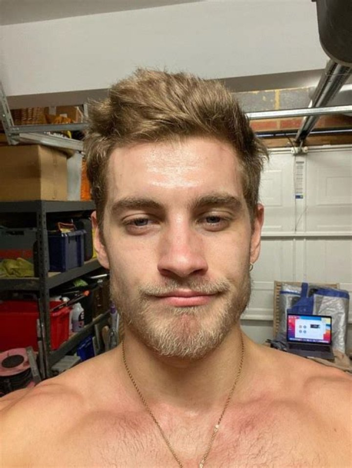 Rob Knighton - Biography, Age, Wiki, Facts and Family