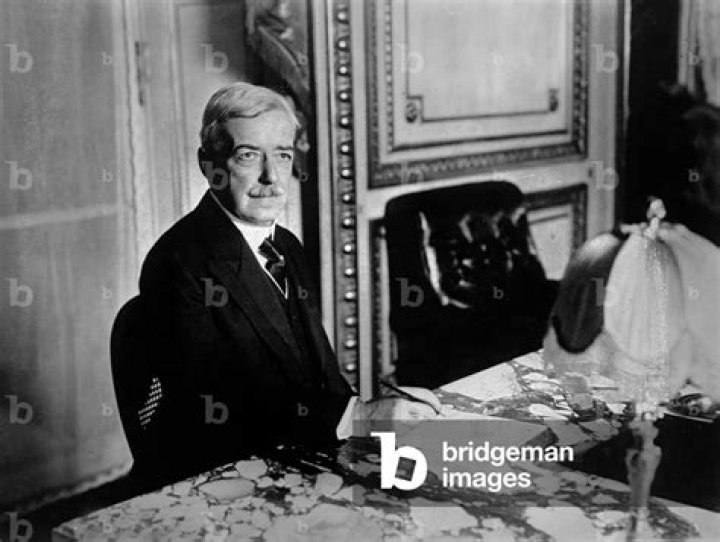 Robert Lansing - Bio, Age, Wiki, Facts and Family