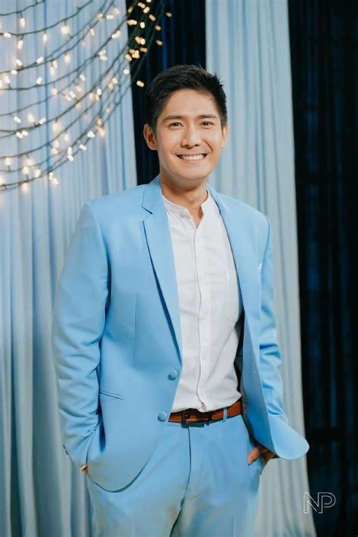 Robi Domingo - Bio, Age, siblings, height, Wiki, Facts and Family
