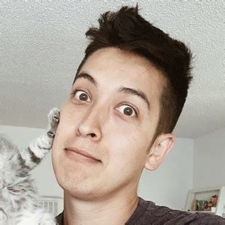 Robin Broadfoot - Bio, Age, Wiki, Facts and Family