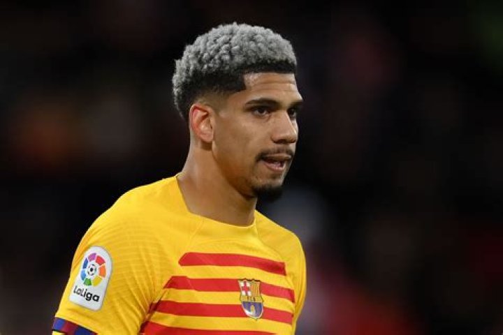 Ronald Araújo - Bio, Age, Wiki, Facts and Family