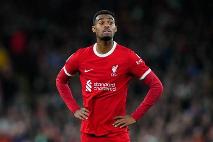 Ronald Koeman - Bio, Age, siblings, height, Wiki, Facts and Family