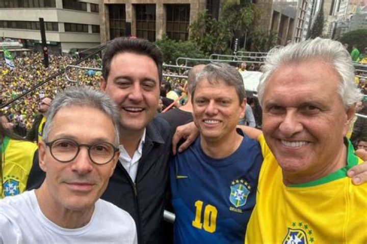 Ronald Lacey - Bio, Age, Wiki, Facts and Family