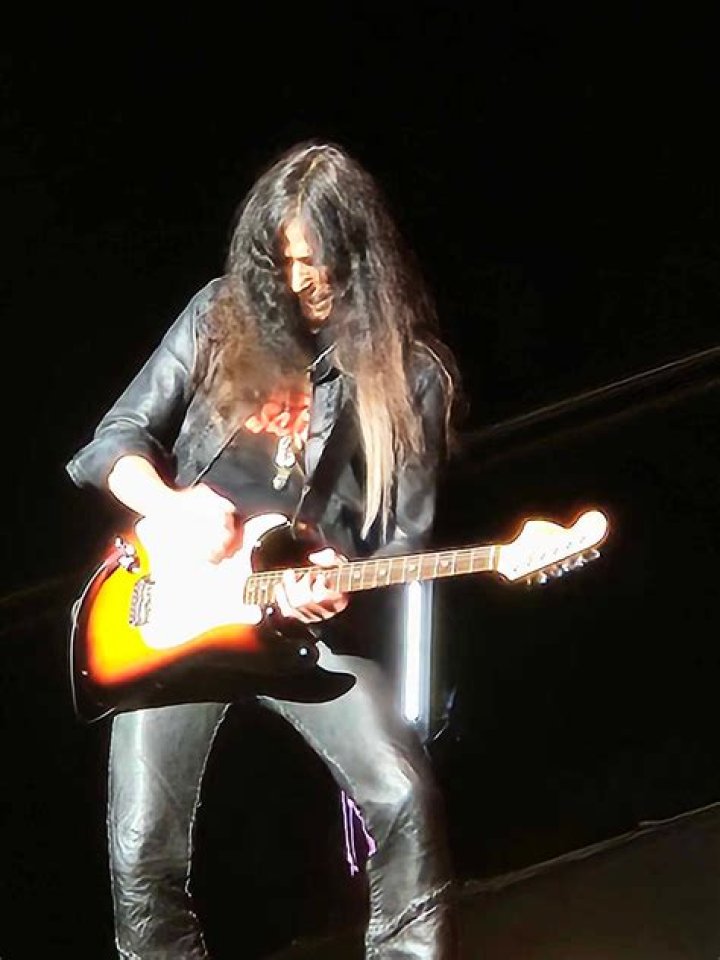 Ronnie Younkins: Guitarist Detailed Bio, Age, Birthday, & Height Insights and more