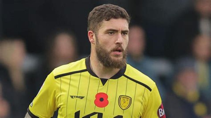 Ryan Sweeney - Bio, Age, height, Wiki, Facts and Family