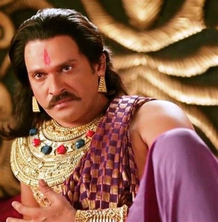 Sameer Dharmadhikari - Bio, Age, Wiki, Facts and Family