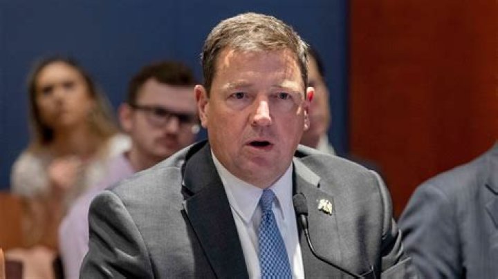 Sandy Valles - Bio, Age, Wiki, Facts and Family