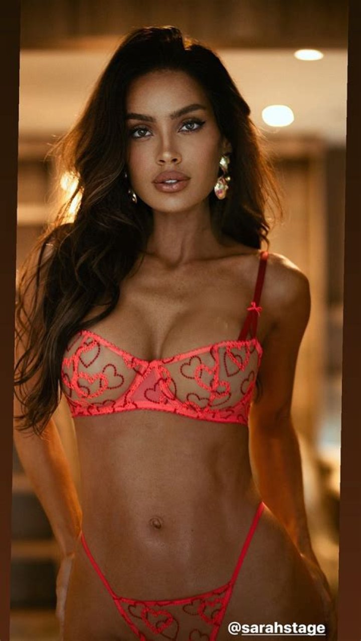 Sarah Stage - Bio, Age, Wiki, Facts and Family