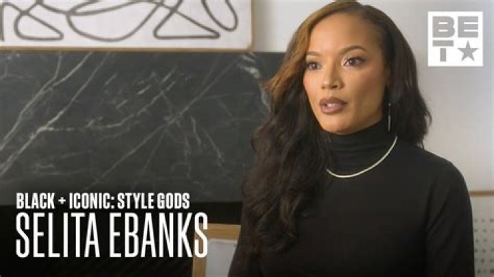 Selita Ebanks - Bio, Age, Wiki, Facts and Family