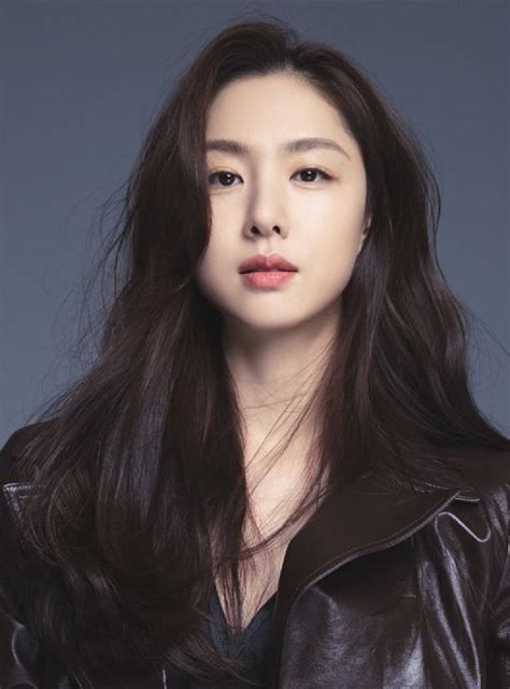 Seo Ji-hye - Bio, Age, Wiki, Facts and Family