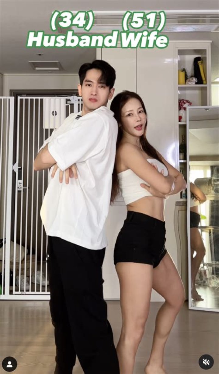 Shim Mina: Pop Singer Detailed Bio, Age, Birthday, & Height Insights and more