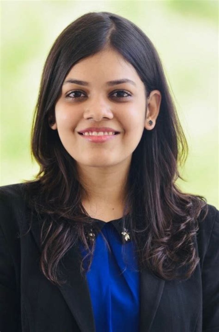 Simran Bhatia - Bio, Age, Wiki, Facts and Family