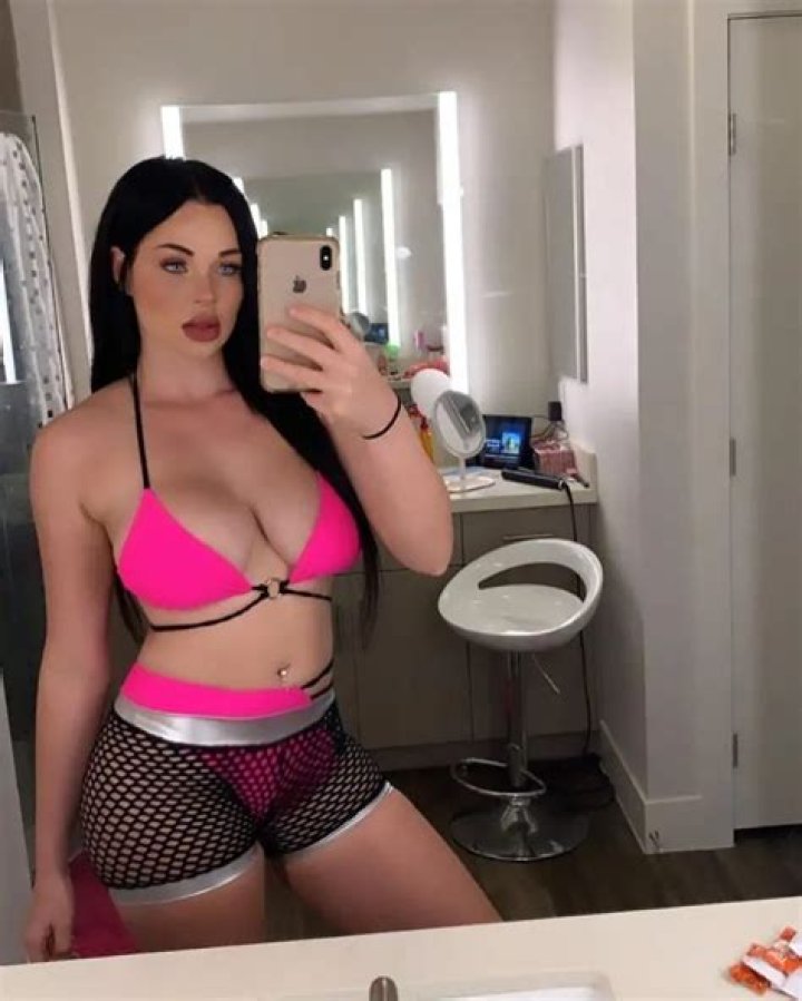 Skyla Novea - Bio, Age, Wiki, Facts and Family