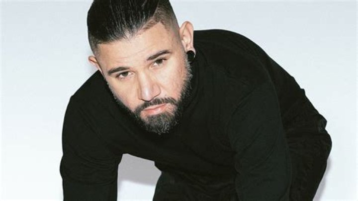 Skrillex - Bio, Age, net worth, height, Wiki, Facts and Family