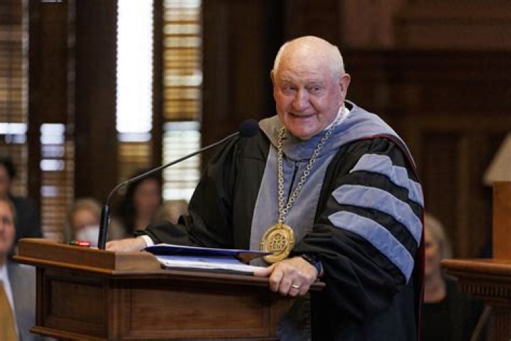 Sonny Perdue - Bio, Age, Wiki, Facts and Family