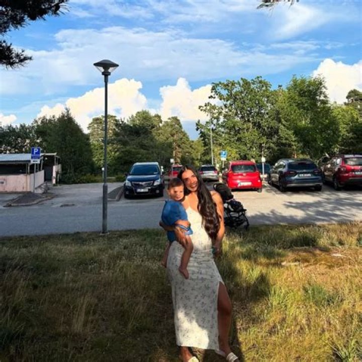 Steffi Mendez - Bio, Age, Wiki, Facts and Family